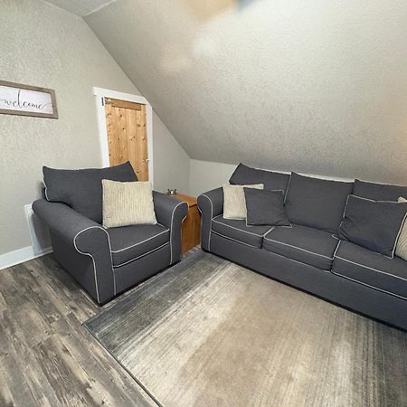 Wabash Spacious Rustic Downtown Market St 1 Bedroom Apt, Sleeps Up To 5, Steps To Honeywell & Eagles Theatre מראה חיצוני תמונה