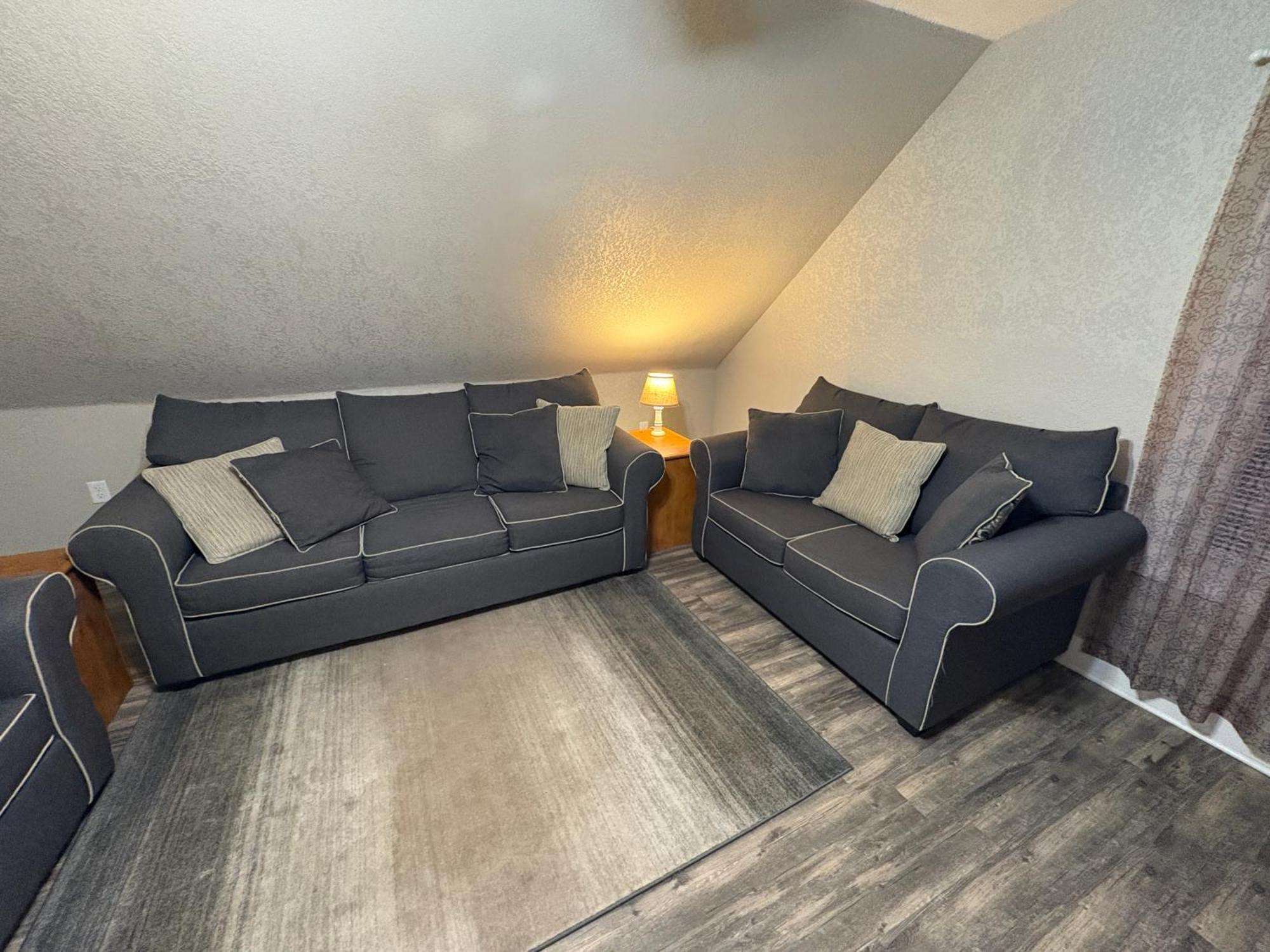 Wabash Spacious Rustic Downtown Market St 1 Bedroom Apt, Sleeps Up To 5, Steps To Honeywell & Eagles Theatre מראה חיצוני תמונה