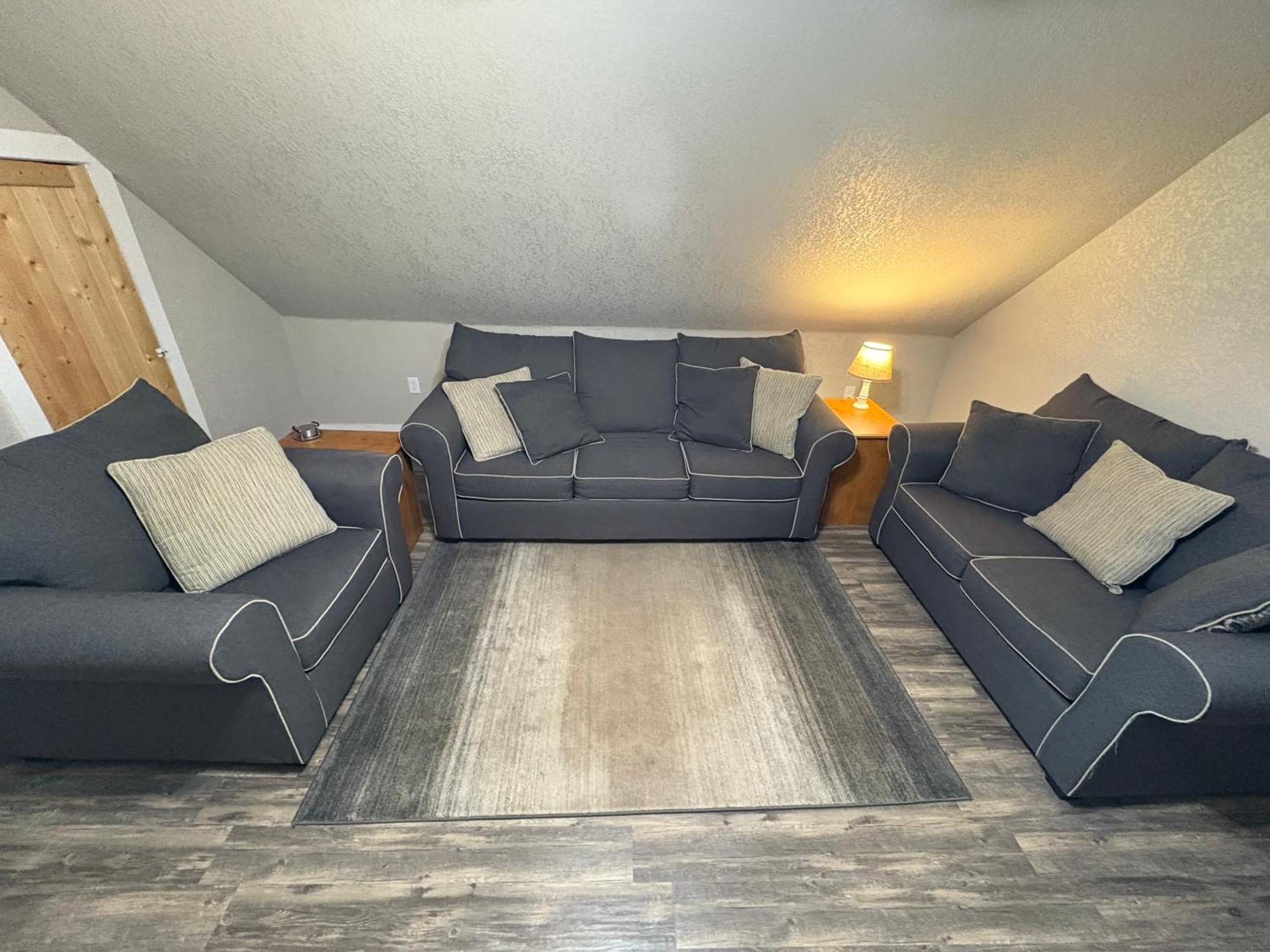 Wabash Spacious Rustic Downtown Market St 1 Bedroom Apt, Sleeps Up To 5, Steps To Honeywell & Eagles Theatre מראה חיצוני תמונה